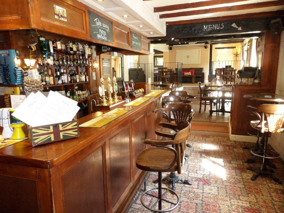 The Poachers Inn Piddletrenthide Екстер'єр фото